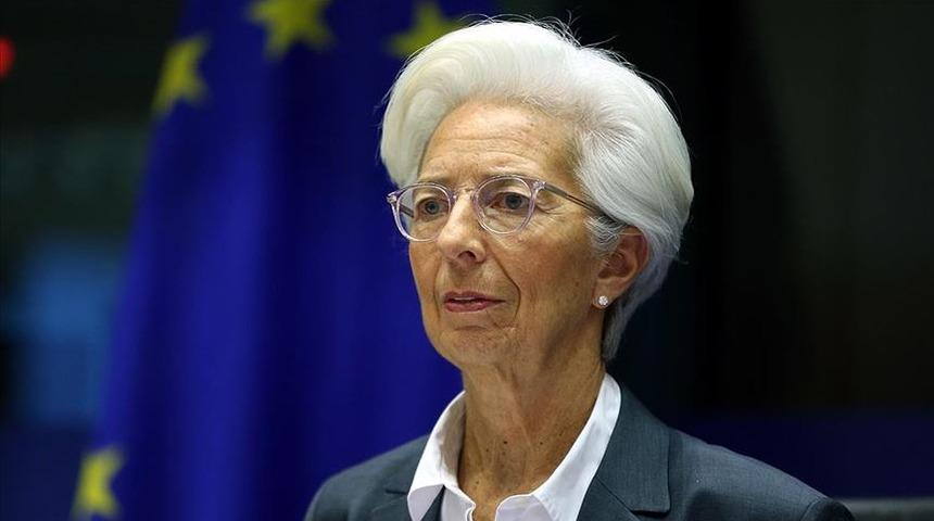 ECB Başkanı ekonomik daralmaya yönelik tahminini revize etti