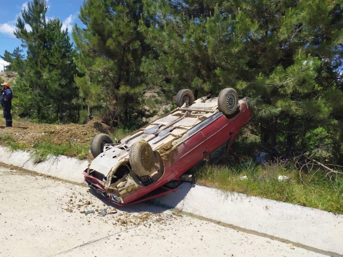 Pazarlar&rsquo;da trafik kazası: 2 yaralı