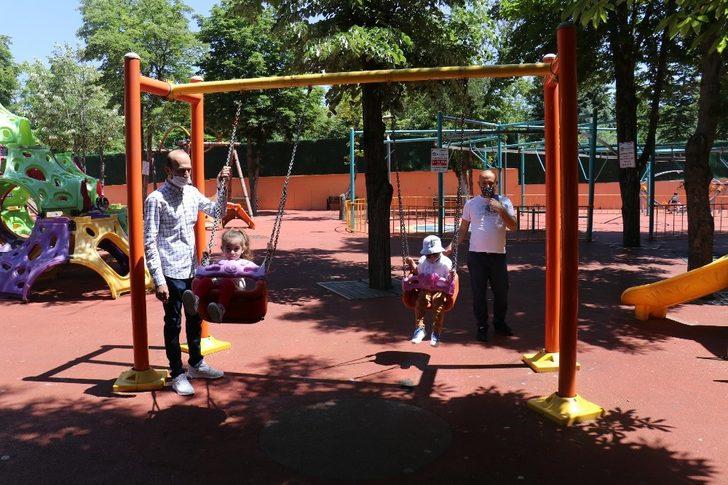 Parklar yine çocuklarla dolup taştı G3