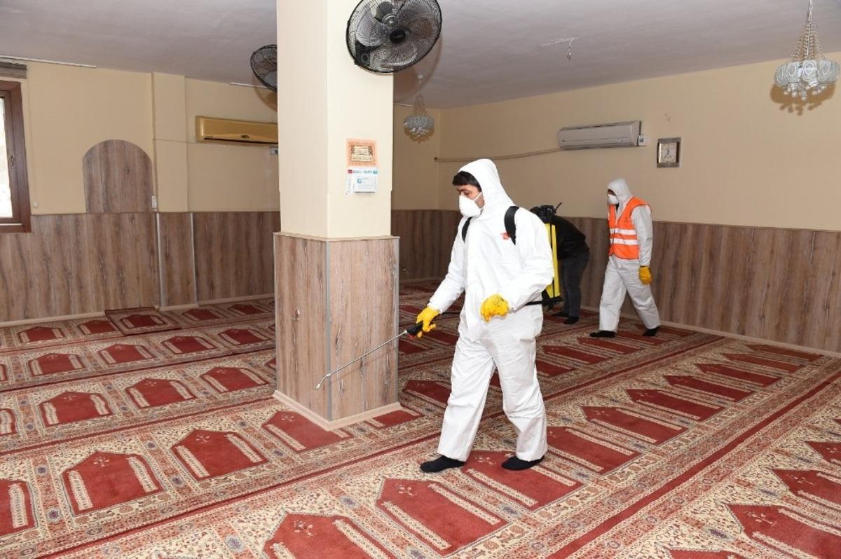Seyhan&rsquo;daki 54 cami ibadete hazır