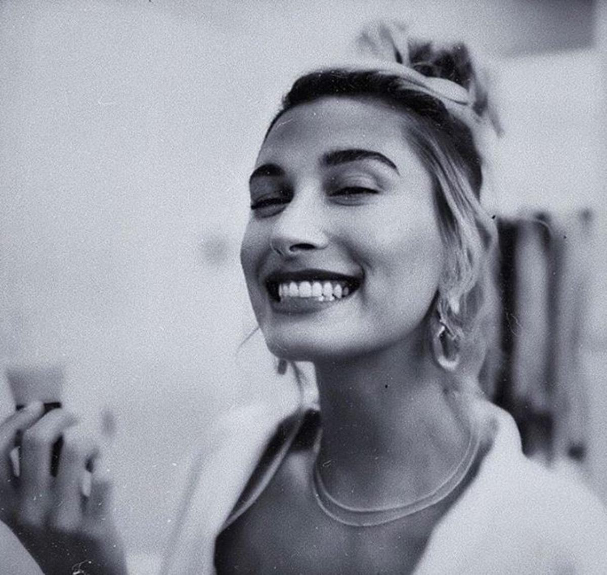 Hailey Baldwin estetik iddialarını reddetti: Y&uuml;z&uuml;me hi&ccedil; dokunmadım 