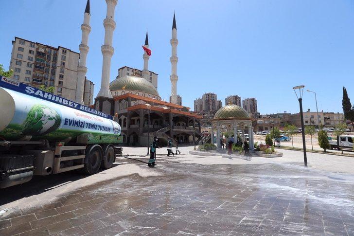 Şahinbey’de camiler ibadete hazırlanıyor G4