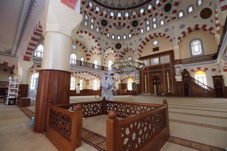 Şahinbey’de camiler ibadete hazırlanıyor G5