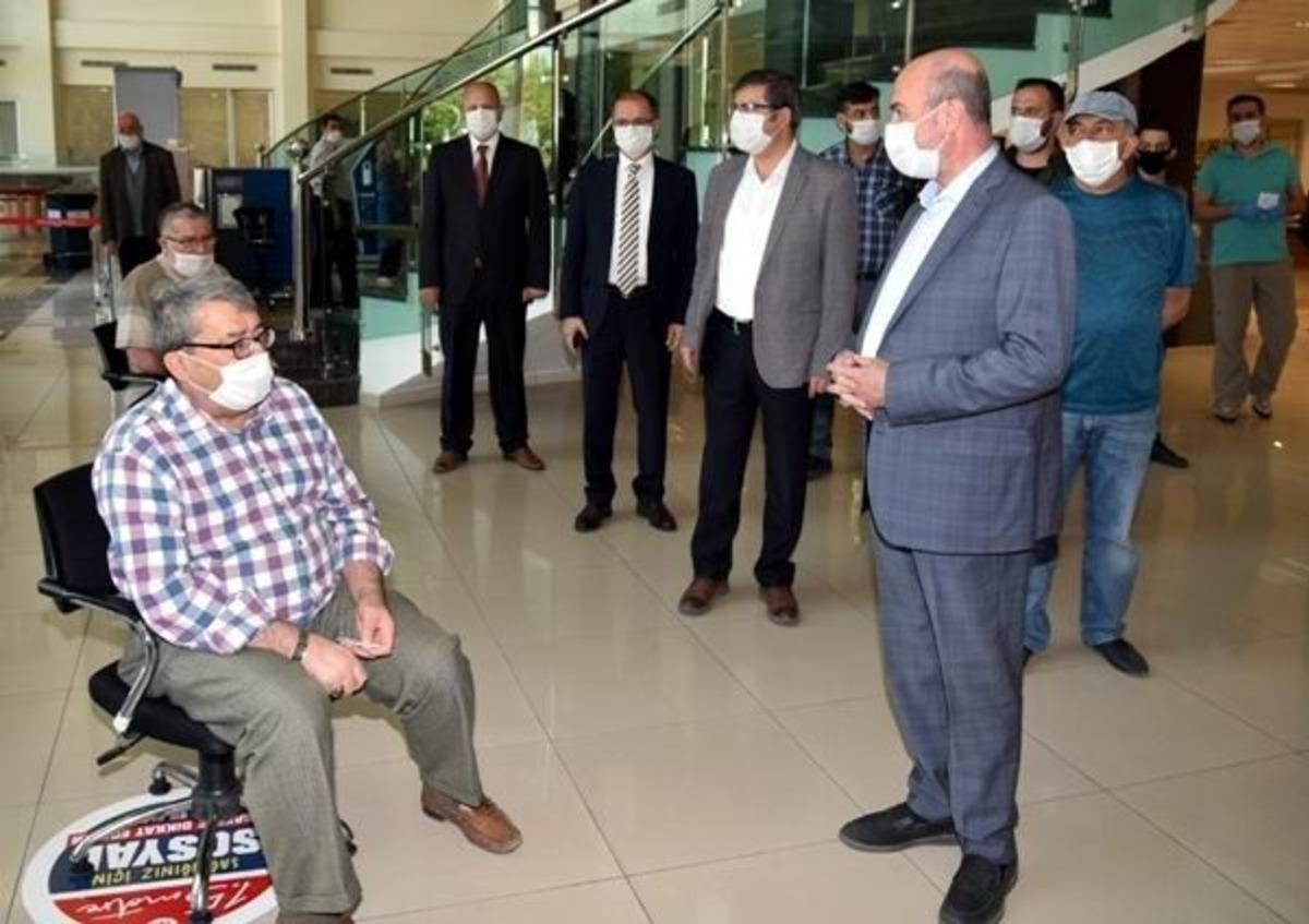 Başkan Pekyatırmacı belediye &ccedil;alışanlarıyla bayramlaştı