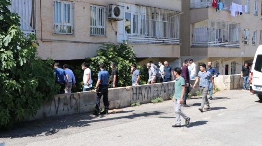 Apartmanın bahçesinde oynayan çocuklar buldu! Kan donduran olay