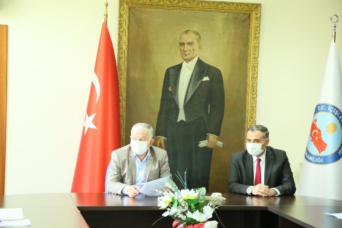 Develi&rsquo;de  Cuma namazı &ouml;ncesi değerlendirme toplantısı