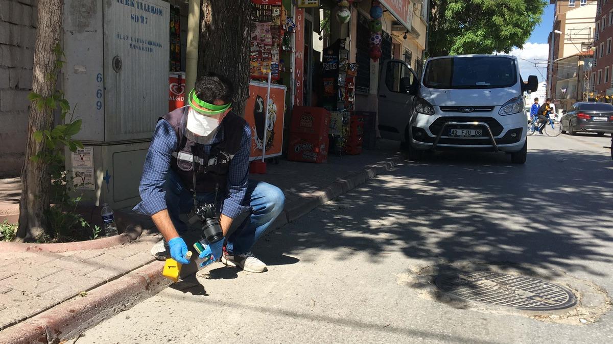 Cezaevinden izinli &ccedil;ıktı! Boşanma aşamasındaki eşini bacaklarından vurdu