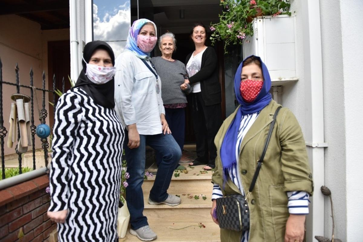 Tuzla Belediyesi G&ouml;n&uuml;l Elleri &Ccedil;arşısı &uuml;lke genelinde ses getiren bir&ccedil;ok projeye imza attı