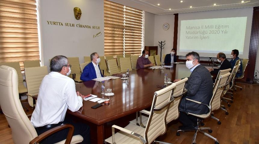 Manisa&rsquo;daki eğitim yatırımlarını g&ouml;r&uuml;şt&uuml;ler