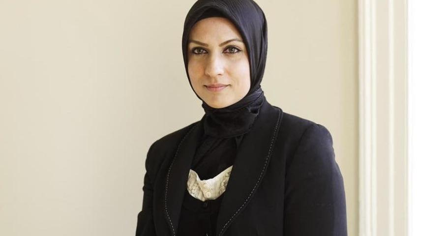 İngiltere’de ilk kez başörtülü Müslüman bir kadın hakim olarak atandı