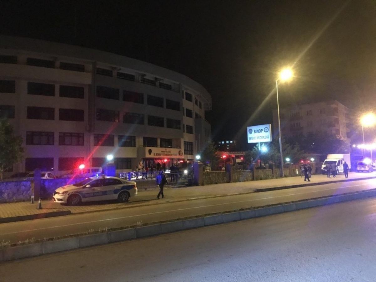 Sinop İl Emniyet M&uuml;d&uuml;rl&uuml;ğ&uuml; binasında yangın
