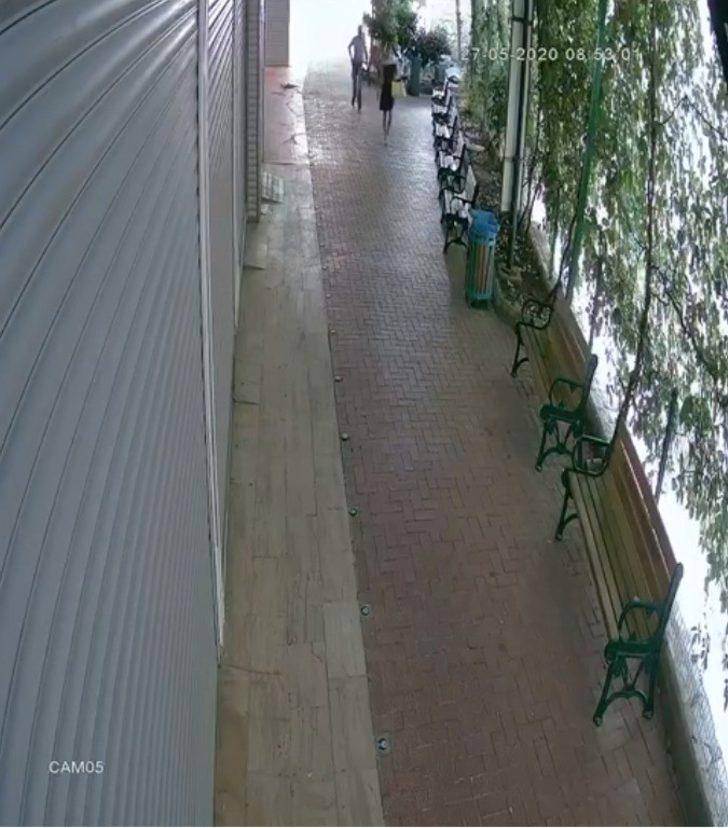 Banka müdürü kadın sokak ortasında dayak yedi G5