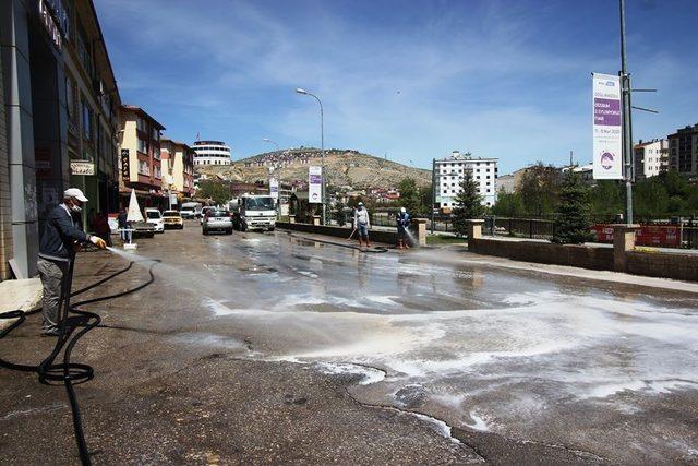 Bayburt’ta korona virüs tedbirleri kapsamında dezenfekte çalışmaları sürüyor