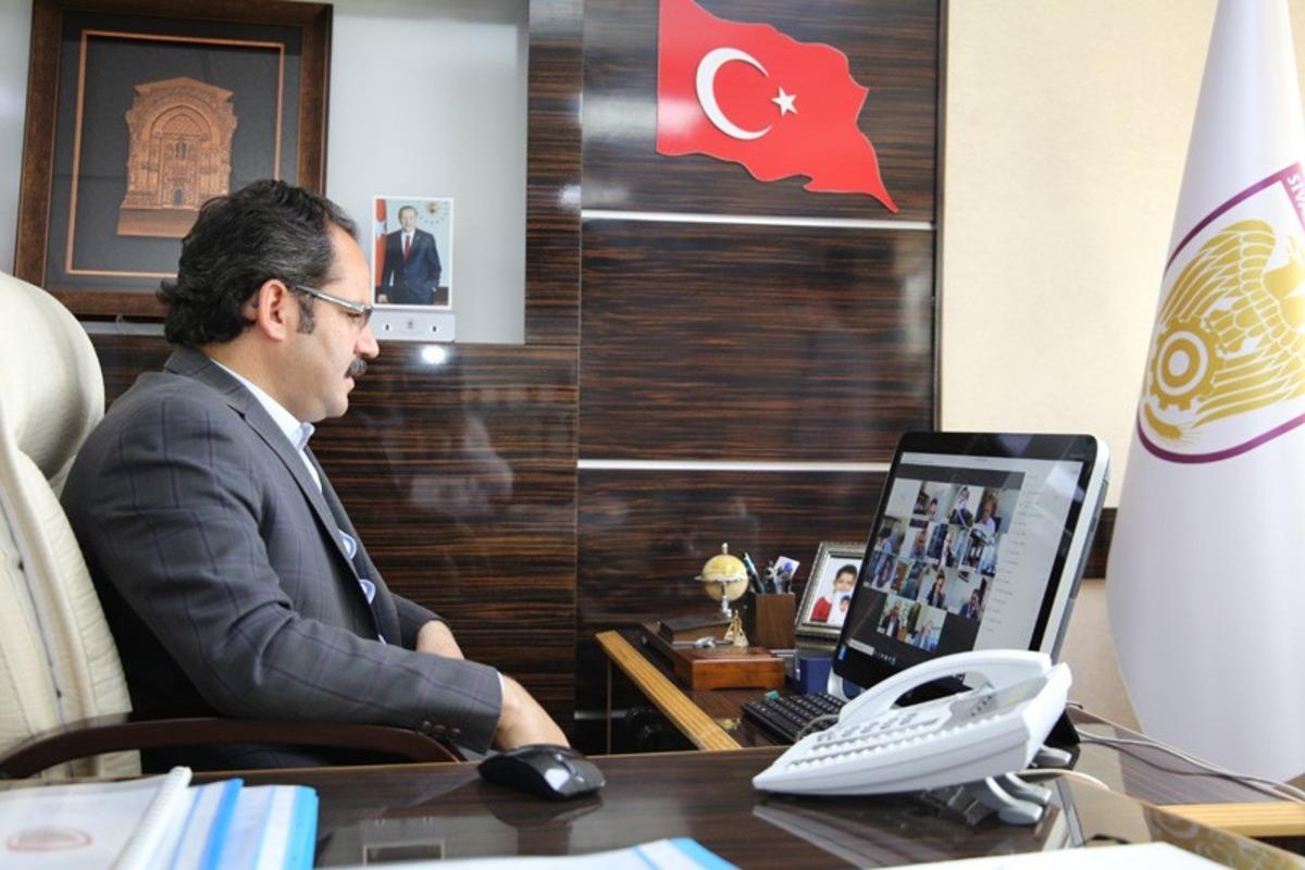 Genel Sekreter Kaya, online g&ouml;r&uuml;şt&uuml;