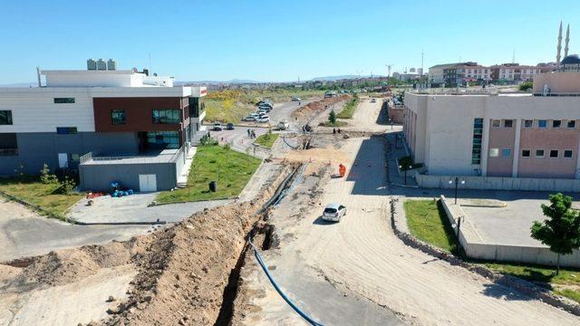 Devlet Hastanesi çevresinde altyapı çalışmaları sürüyor