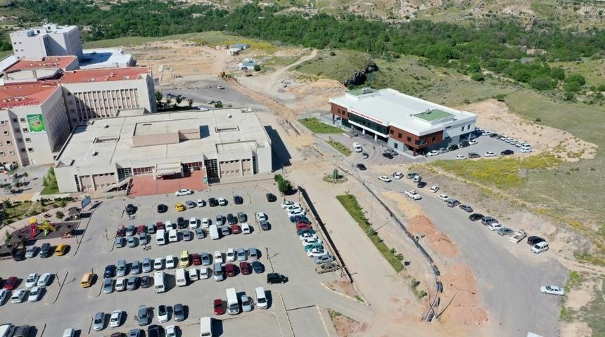 Devlet Hastanesi &ccedil;evresinde altyapı &ccedil;alışmaları s&uuml;r&uuml;yor