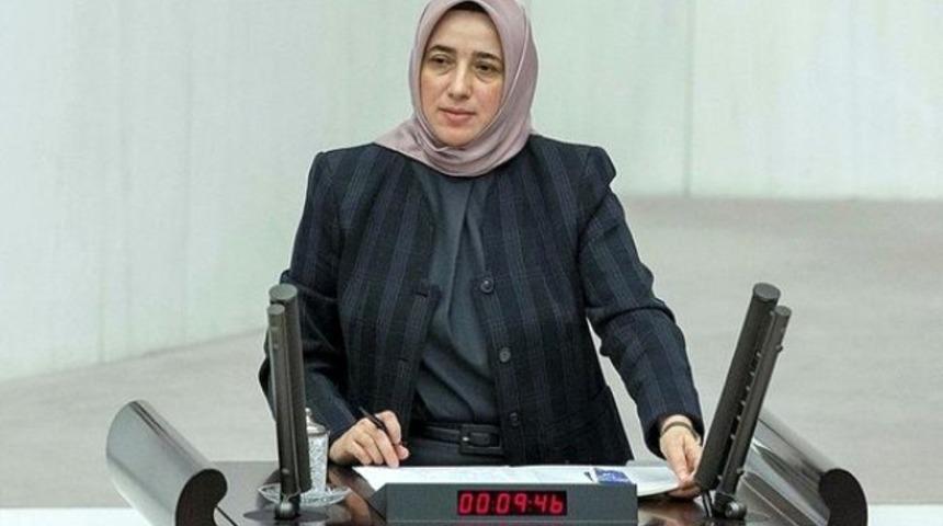 AK Parti Grup Başkanvekili Zengin'den Bekaroğlu'nun paylaşımına tepki