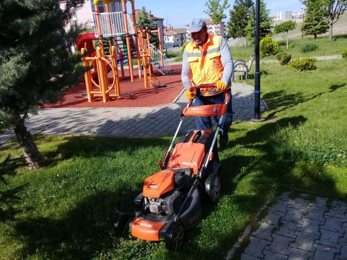 Pursaklar&rsquo;da parklar pandemi sonrasına hazırlanıyor