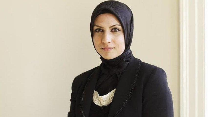 İngitere’de ilk kez başörtülü bir kadın hakim oldu!