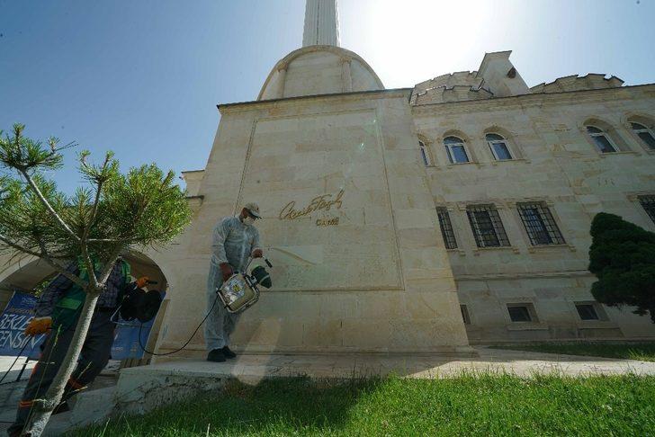 Malatya’da cami avluları dezenfekte ediliyor G2