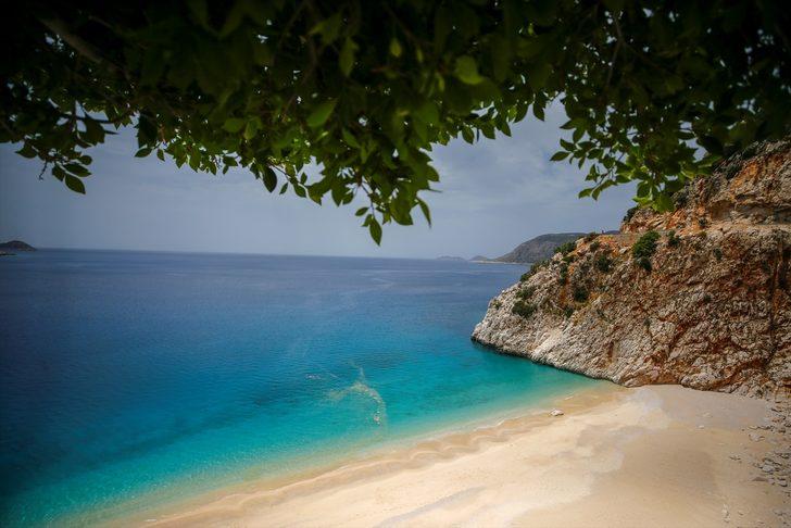 Dünyaca ünlü Kaputaş Plajı'nda koronavirüs sessizliği G5