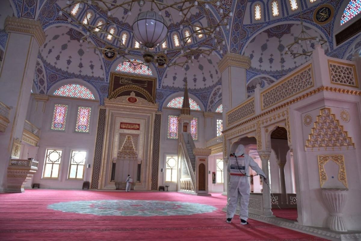 Esenyurt&rsquo;ta camiler cuma namazına hazır