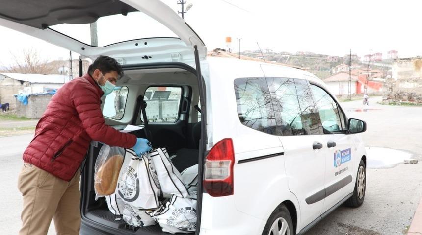 Ramazan ayında yardım paketleri yine ihtiya&ccedil; sahiplerine ulaştı