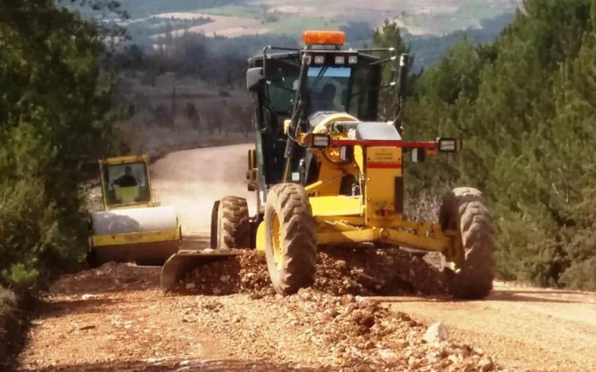 B&uuml;y&uuml;kbelen K&ouml;y yolundaki &ccedil;alışmalarda sona gelindi