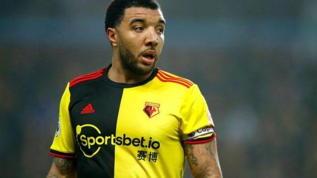 Taraftarlardan antrenmana çıkmayan Watford kaptanı Deeney'e sözlü taciz: 'Umarım bebeğin koronavirüse yakalanır'