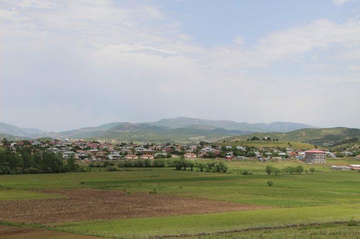 Gök taşı akıllara o köyü getirdi! 5 yıl önce 40 araçlık para kazanılmıştı G3