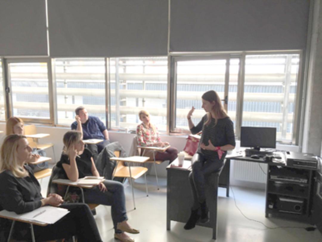 Tuba &Uuml;nsal ders verdi