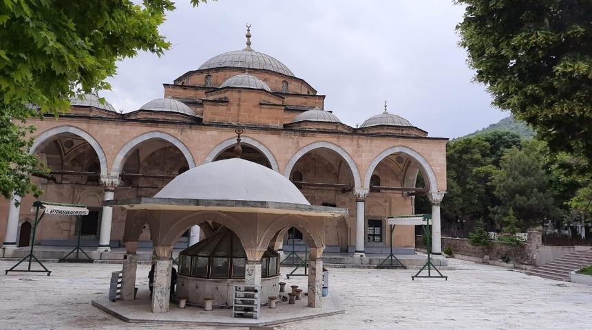 Afyonkarahisar&rsquo;da Cuma namazı hazırlıkları tamamlandı