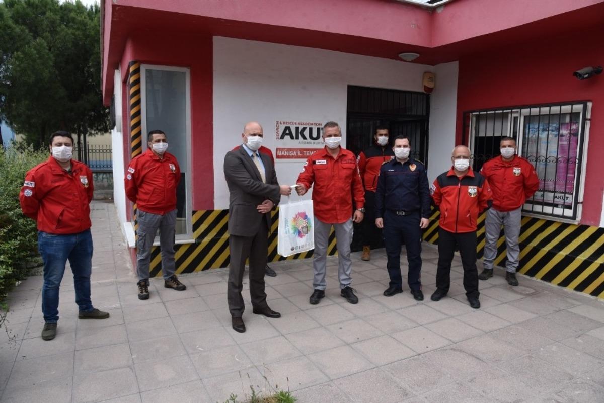 B&uuml;y&uuml;kşehirden MAT ve AKUT&rsquo;a maske desteği