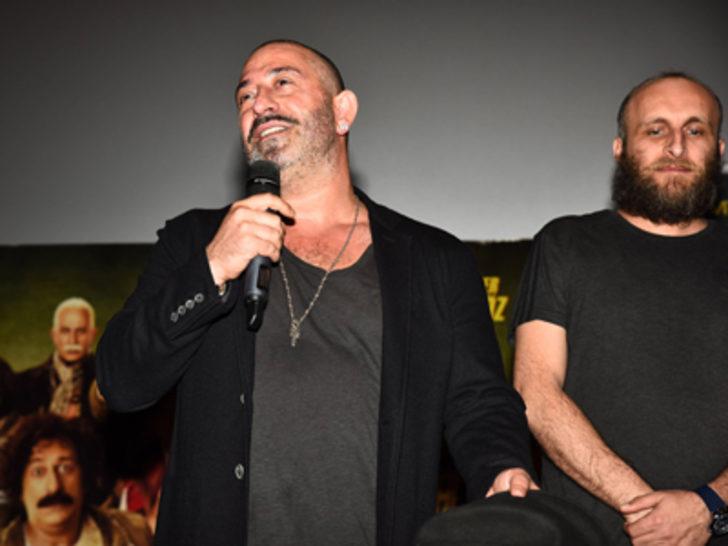 Cem Yılmaz İzmir'de sevenleriyle buluştu G2