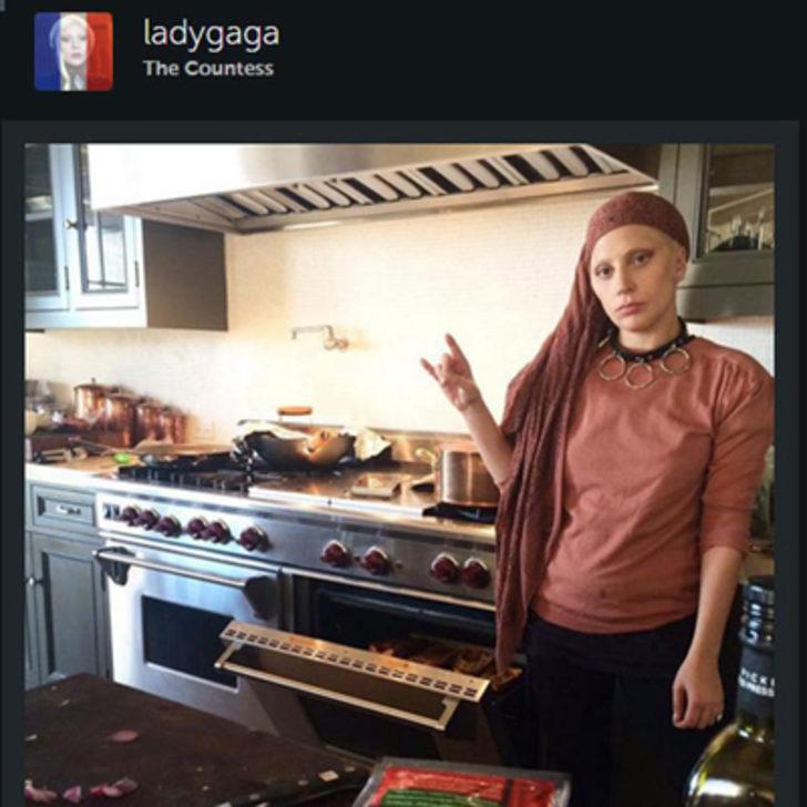 Lady Gaga 'Bozkurt' işareti yaptı, sosyal medya yıkıldı G1