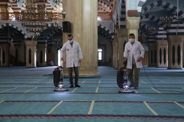 Maltepe’deki camiler dezenfekte edildi G5