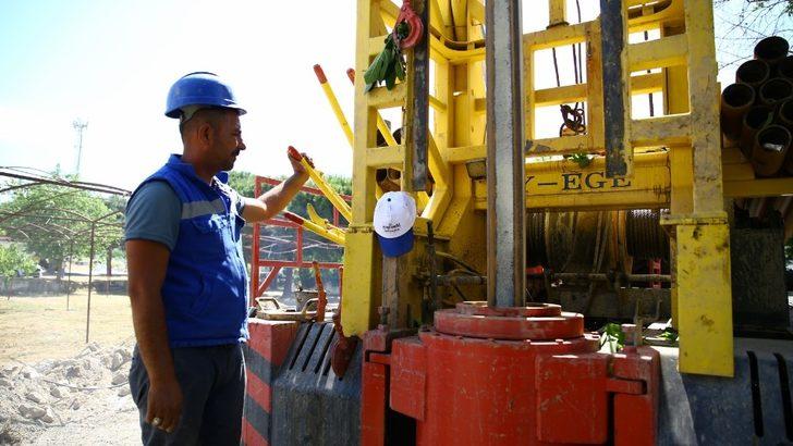 ASKİ, Kuşadası Soğucak’ta ilave içme suyu kuyusu açtı G2