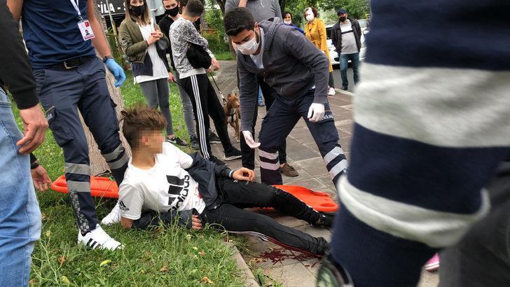 Avcılar'da gençlerin kavgası kanlı bitti G1