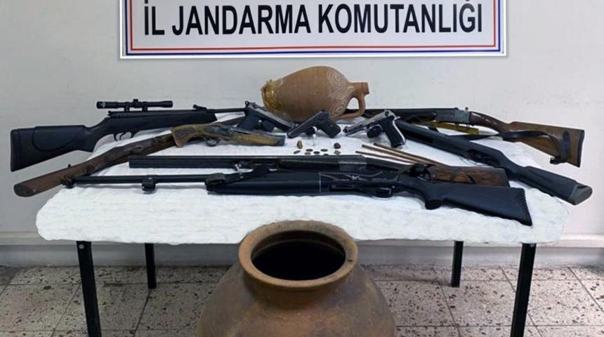 Jandarmadan silah ve tarihi eser operasyonu