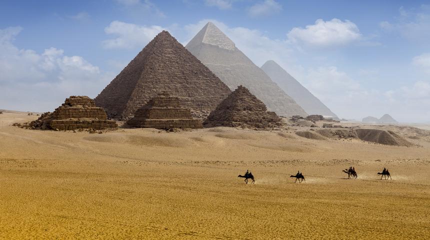 Büyük Giza Piramidi’ni inşa ederken kaç kişi çalıştı