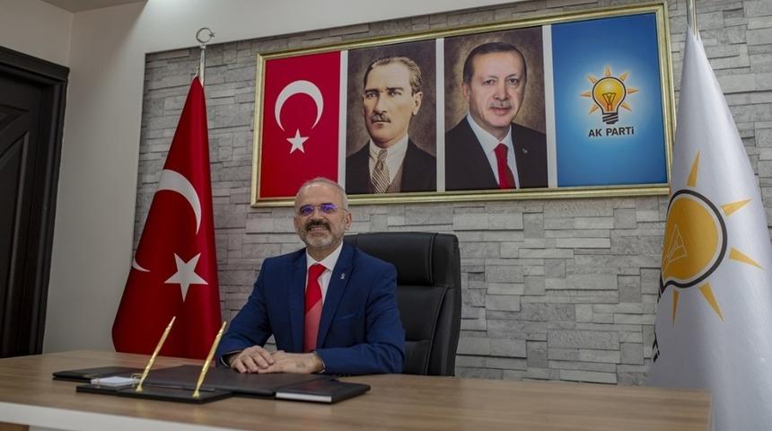 AK Parti Efeler’de görev dağılımı yapıldı
