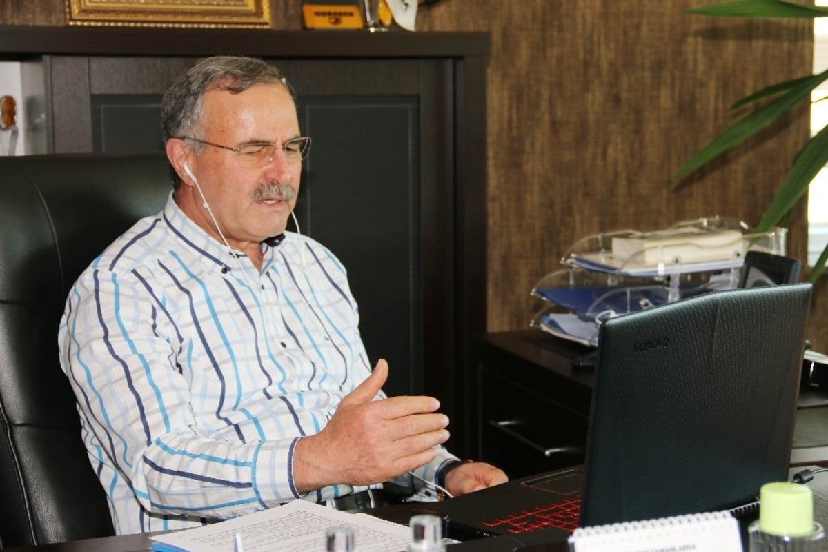 KSO Başkanı K&uuml;t&uuml;kc&uuml;:  &ldquo;Konya, &uuml;retim hayatını sağlıklı bir şekilde s&uuml;rd&uuml;r&uuml;yor&rdquo;