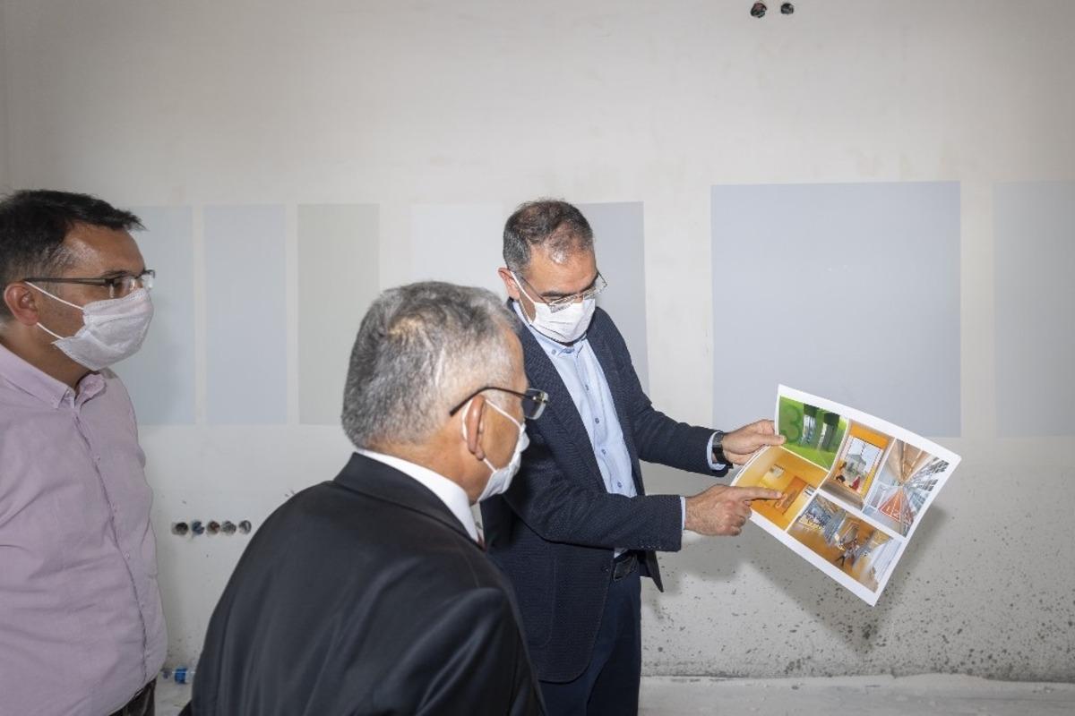 Başkan B&uuml;y&uuml;kkılı&ccedil;, &lsquo;Engelsiz Yaşam Merkezi&rsquo;ni inceledi