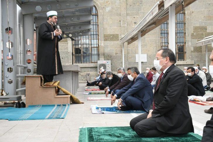 Başkan Demir: "Camilerin ve cemaat olmanın kıymetini bilmemiz gerekiyor" G2