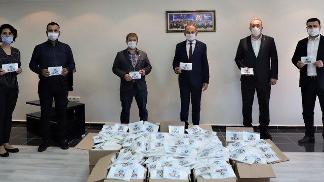 Başkan Akın’dan 25 bin maske desteği