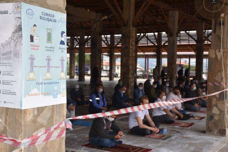 Cuma namazında drone ile ateş ölçümü yapıldı G2