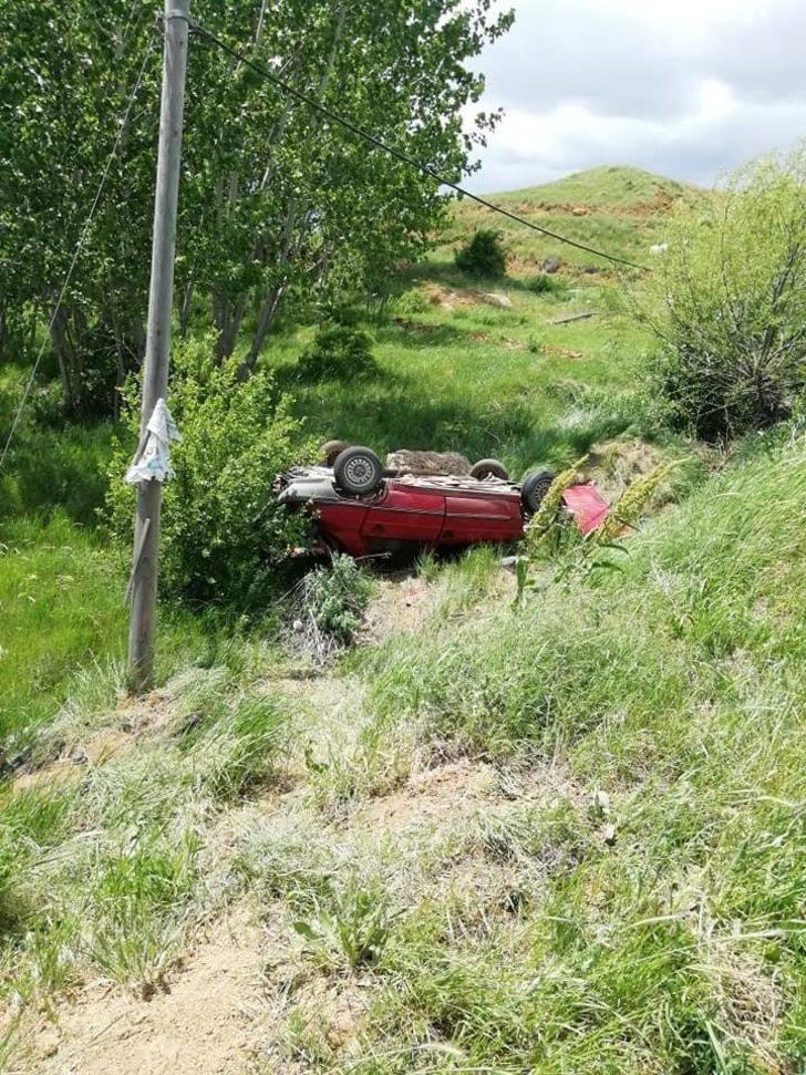 Tufanbeyli’de otomobil şarampole uçtu, sürücü yaralı kurtuldu G3