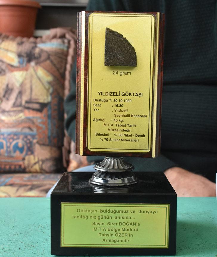 Bulduğu gök taşının bir parçasını 31 yıldır saklıyor G3