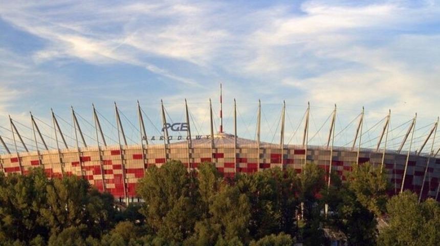 Polonya'da ma&ccedil;lar seyircili oynanacak!