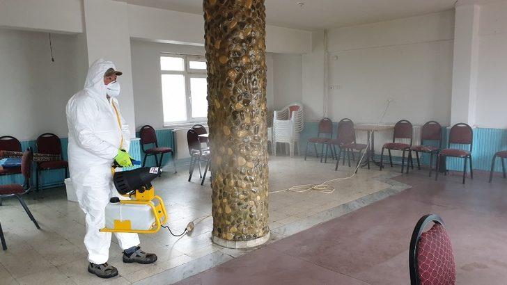 Başkan Şahin, kahvehanelerin dezenfektesini üstlendi G1